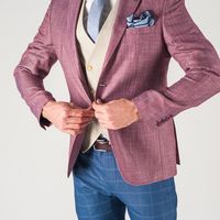 Приталенный пиджак лилового цвета