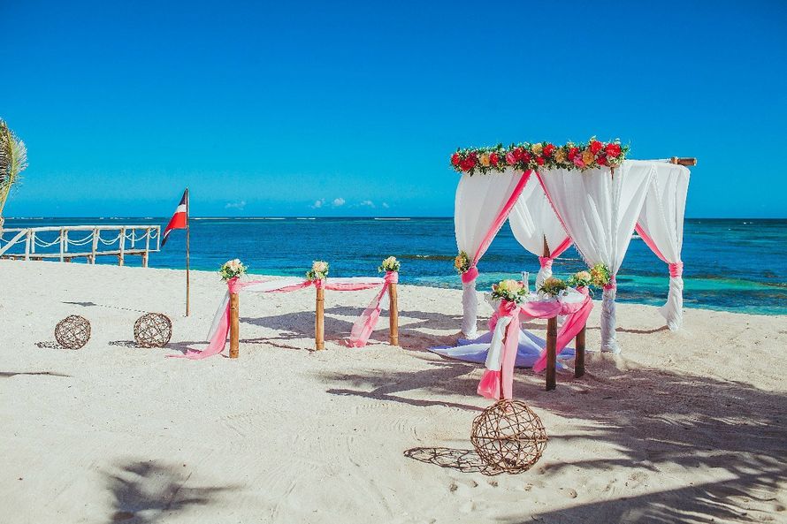 Свадебная церемония "Солнечный пляж"