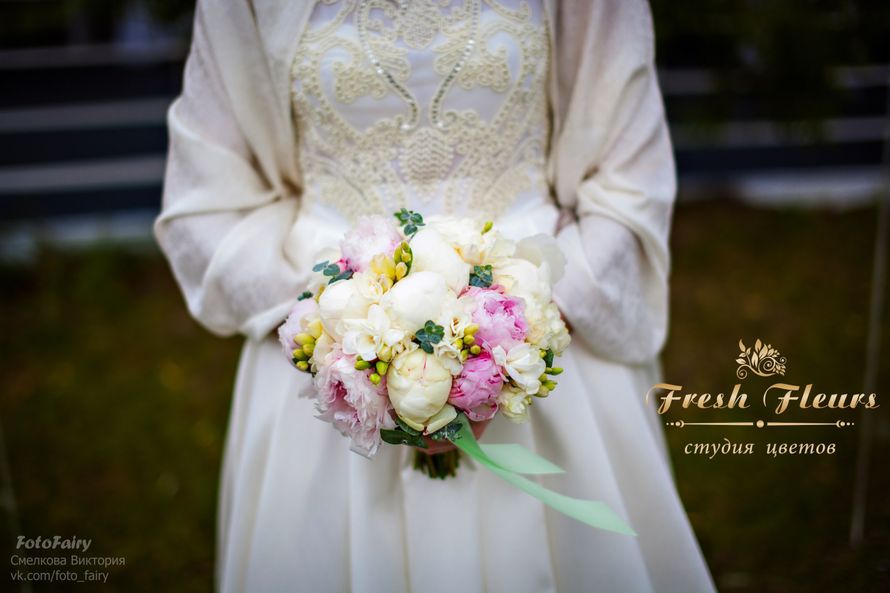 Фото 11184592 в коллекции Свадебные букеты - Студия цветов "Fresh Fleurs"