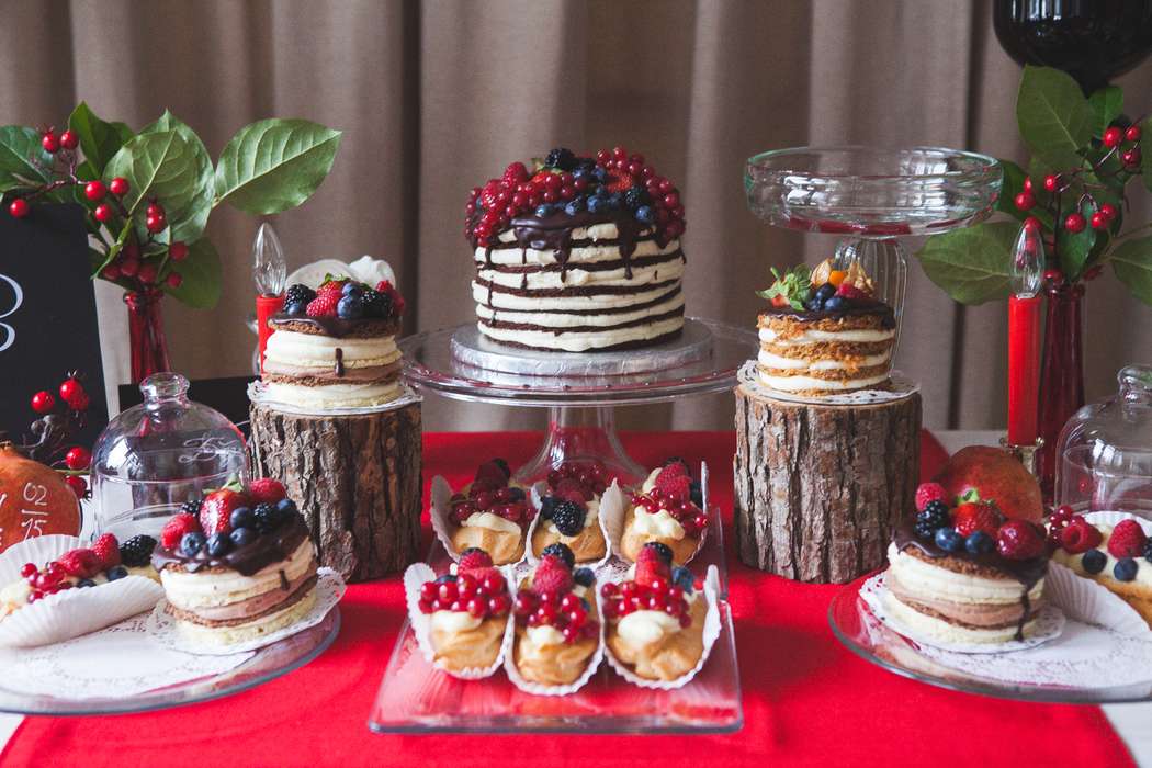 Ягодый свадебный сладкий стол - фото 4600403 Мастерская "Тортики от Одри"