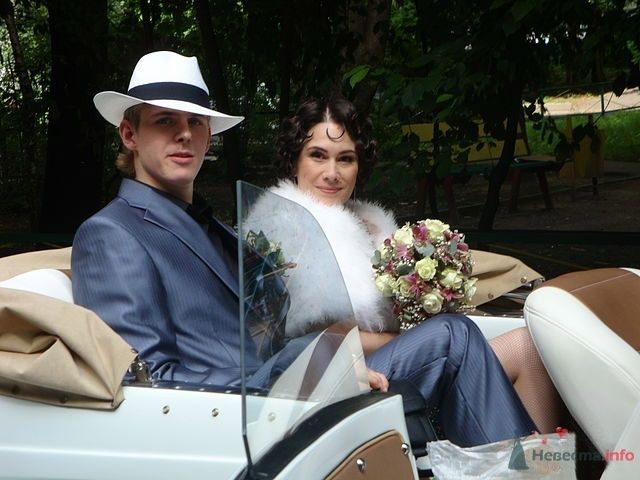 Свадебная прическа, стилизованная под 30-е на короткие волосы, свадебный макияж. - фото 44724 Стилист-визажист Кандалова Елена