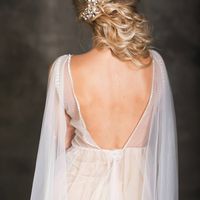 Прекрасный образ невесты для Надежды.
Платье: @fashion_designer_tlt
Украшение в волосы: Нина Красулина
Фотограф: Лилия Вебер