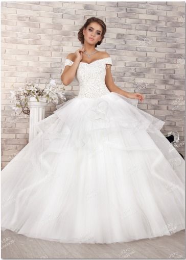 Роскошное  свадебное  платье. Цена   79800  рублей. - фото 11960726 Интернет-магазин свадебных платьев "Fleur d'Orange"