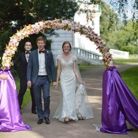 арка из пионов