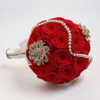 Брошь-букет "Красные розы"