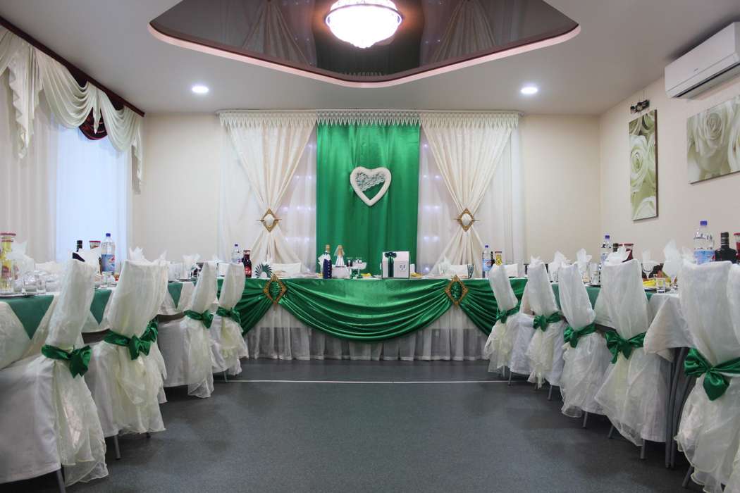 Зеленый или изумруд!!!
Свадебное оформление зала в подарок!!! - фото 12789320 Кафе "Техас"