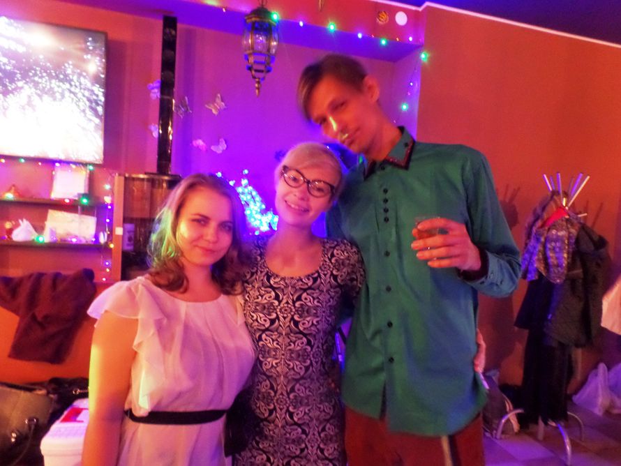 Фото 12793146 в коллекции Юбилей Николая Владимировича 21.09.16 Кафе Черёмушки, Вербилки - Ведущая Надежда Пронина