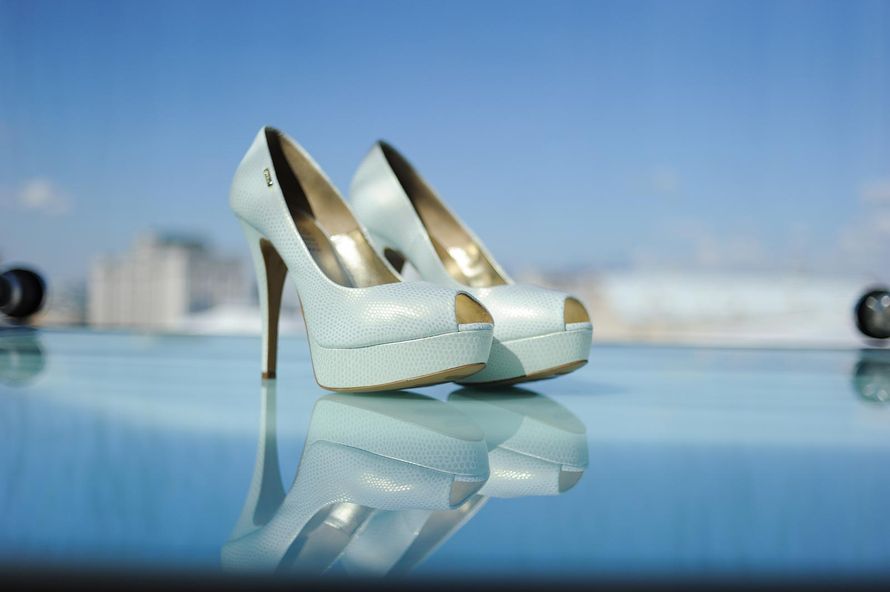 Белые туфли с открытым носком  на большой платформе и высоком каблуке. - фото 1921663 Фото и видеосъёмка Banti