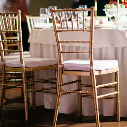 Классические свадебные стулья Къявари в аренду, цена за 1 шт