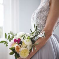 Свадебное платье: Лобелия.
Дизайнеры: Светлана Русецкая и Карина Буланенко.
Фотограф: Kelly Anne.