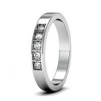Обручальное кольцо с 5-ю бриллиантами