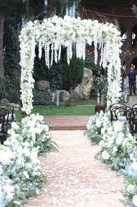 Фото 17460420 в коллекции Роскошная свадьба в белых тонах - Rosenbloom - флористика и декор