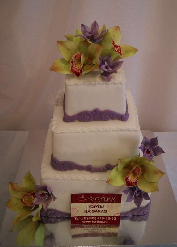 Свадебный торт.Вес 7 кг.(цветы сахарные) - фото 1238919 Кондитерская дизайн студия "ТортЛюкс"