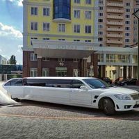 030 Лимузин Mercedes W221 S600 белый