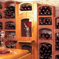 погружение в винный погреб