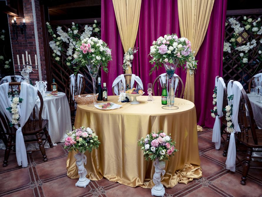 Стол жениха и невесты - фото 18448950 Ресторан Чёрная Жемчужина