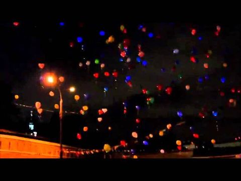 Салют из  1000 светящихся шаров