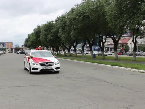 Автопрокат Челябинск, Mercedes E300 AMG Restyling (www.auto454.ru)