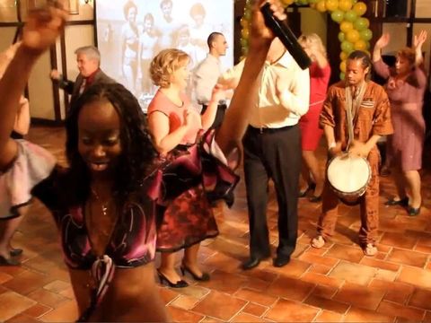 Танцы с гостями на Юбилее - Афро-шоу Моники Мендес